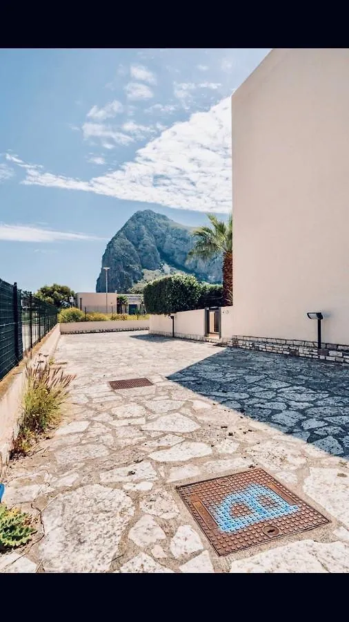 Apartment Appartamento Bluoltremare San Vito Lo Capo Italy